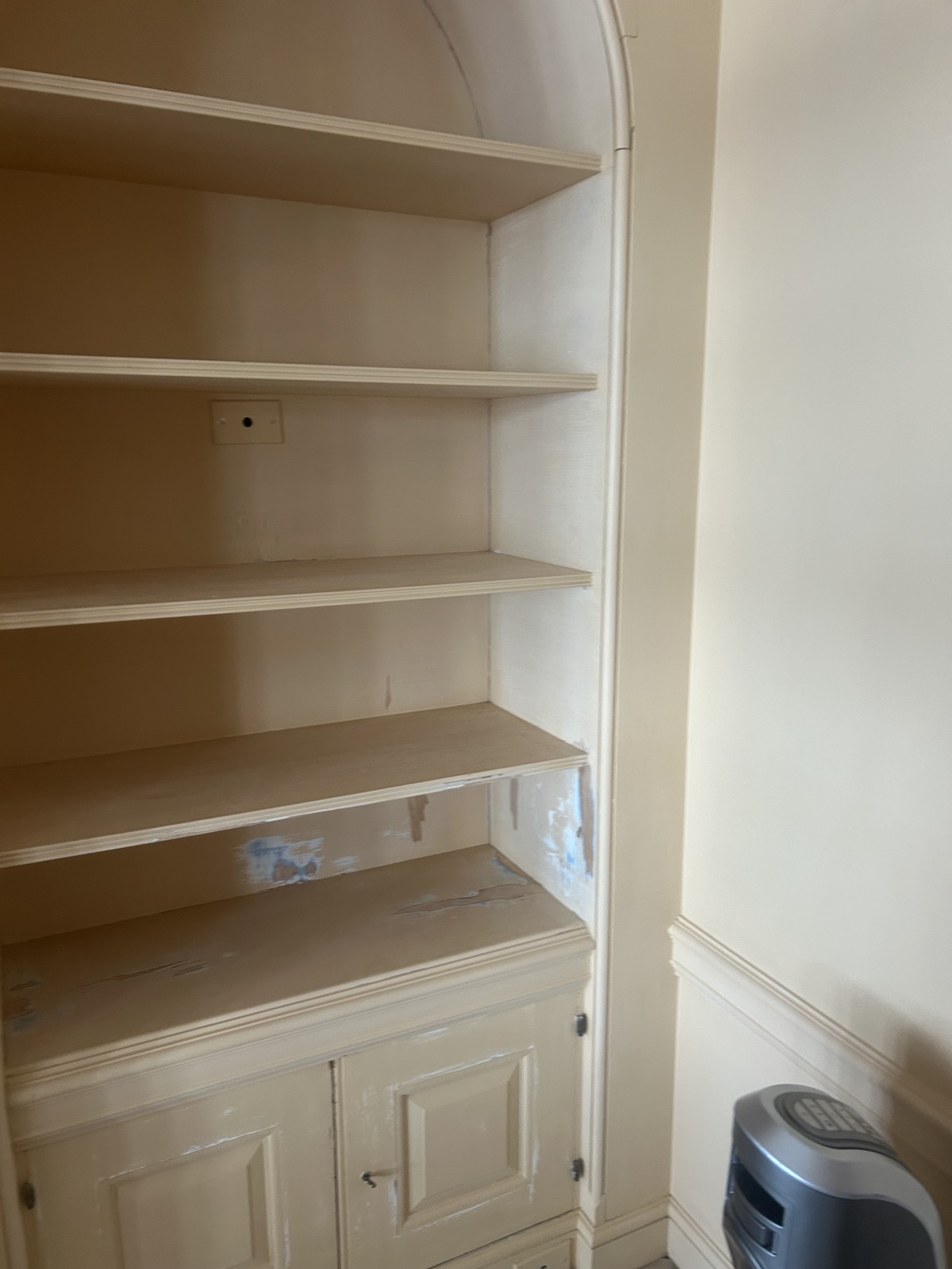 Writing Room Project Islesboro, Maine Bookshelf (before)